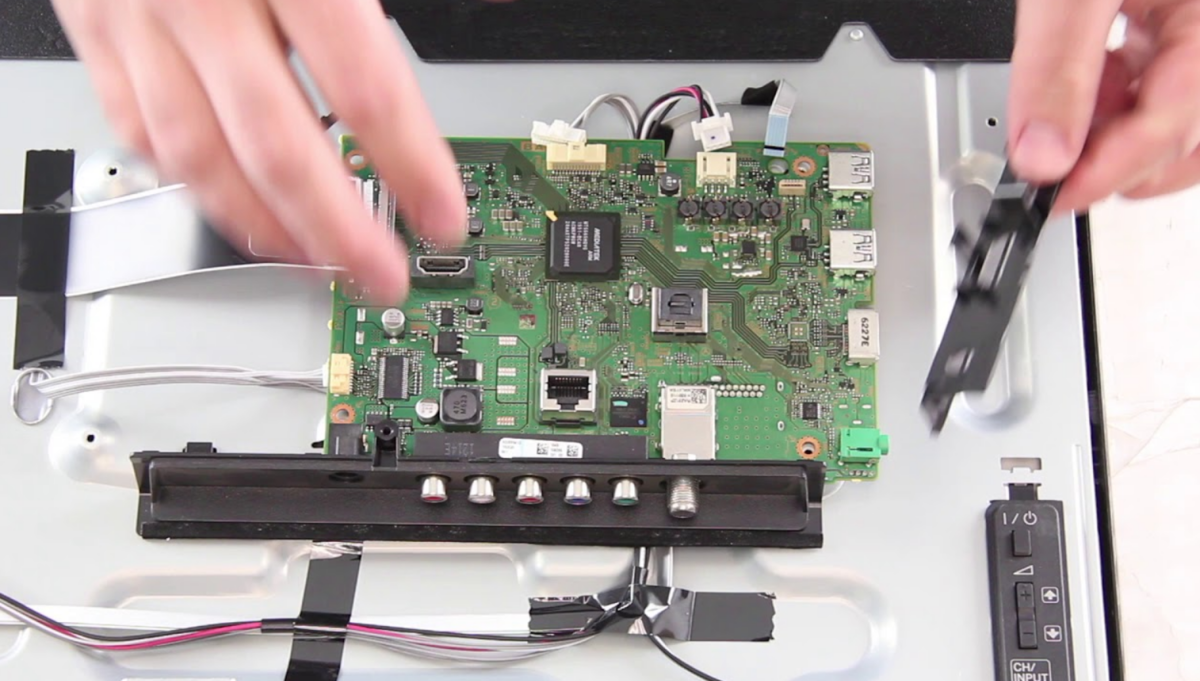 Sự khác biệt giữa máy ICT và máy FCT thể hiện rõ qua mục tiêu kiểm tra, tốc độ test và khả năng ứng dụng trong sản xuất PCBA 