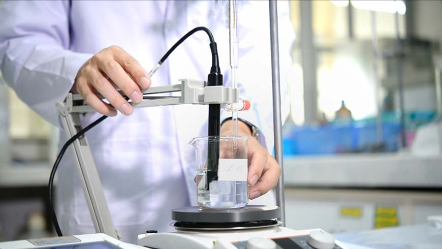 Một trong những ứng dụng phổ biến của đo độ dẫn điện là đánh giá chất lượng nước